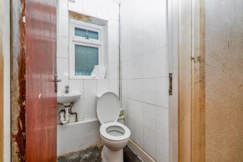 74 Lyal Road, Bow London E3 5QQ