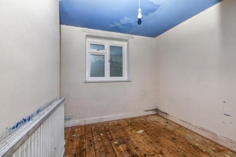 74 Lyal Road, Bow London E3 5QQ