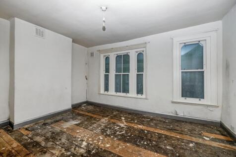 74 Lyal Road, Bow London E3 5QQ