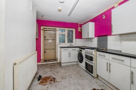 74 Lyal Road, Bow London E3 5QQ