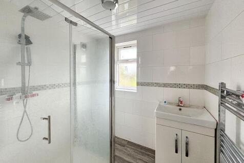 15 Glebe Avenue, Harrow HA3 9LG