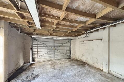 15 Glebe Avenue, Harrow HA3 9LG