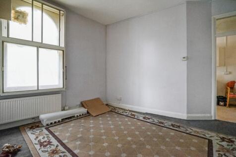 Flat B, 198 Stockwell Road, Brixton, London, SW9 9TB