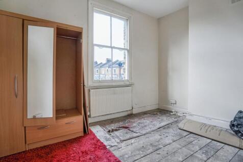 Flat B, 198 Stockwell Road, Brixton, London, SW9 9TB