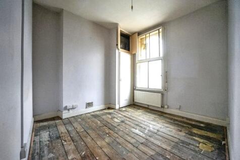 Flat B, 198 Stockwell Road, Brixton, London, SW9 9TB