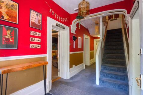 Panteinion Hall, Ffordd Panteinion, Friog, Fairbourne, Gwynedd, LL38 2TJ