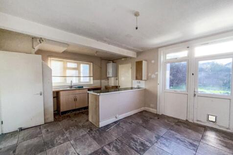 12 Lea Road, Lake, Sandown, Isle of Wight, PO36 9HX