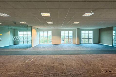 11 Vine Street, Uxbridge UB8 1QE