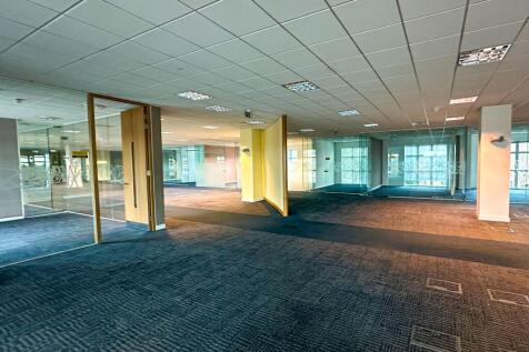 11 Vine Street, Uxbridge UB8 1QE