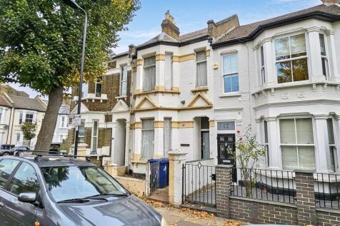 10 Brouncker Road, Acton, London W3 8AQ