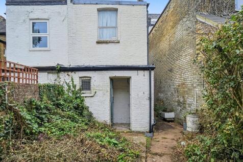 10 Brouncker Road, Acton, London W3 8AQ