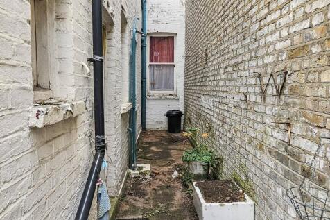 10 Brouncker Road, Acton, London W3 8AQ