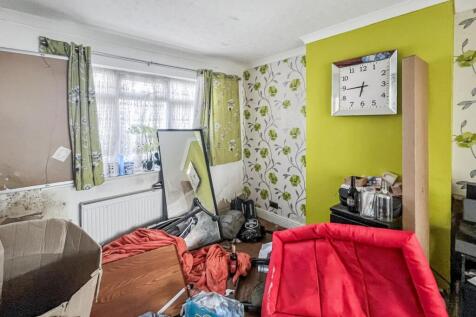 66 Penrith Road, Thornton Heath, Surrey, CR7 8PL