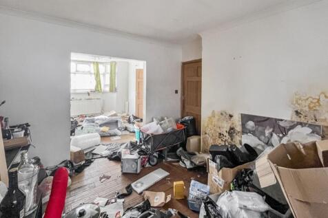 66 Penrith Road, Thornton Heath, Surrey, CR7 8PL