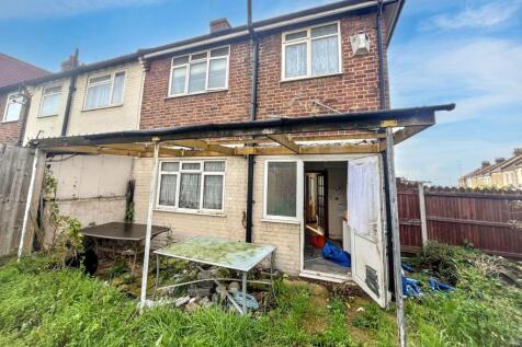 66 Penrith Road, Thornton Heath, Surrey, CR7 8PL