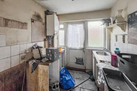 66 Penrith Road, Thornton Heath, Surrey, CR7 8PL