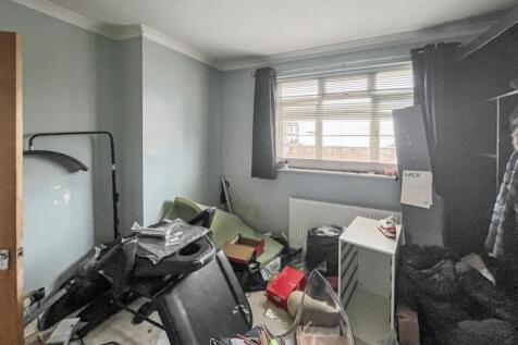 66 Penrith Road, Thornton Heath, Surrey, CR7 8PL