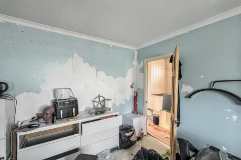 66 Penrith Road, Thornton Heath, Surrey, CR7 8PL