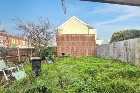 66 Penrith Road, Thornton Heath, Surrey, CR7 8PL