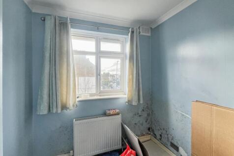 66 Penrith Road, Thornton Heath, Surrey, CR7 8PL