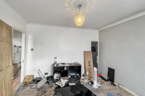 66 Penrith Road, Thornton Heath, Surrey, CR7 8PL