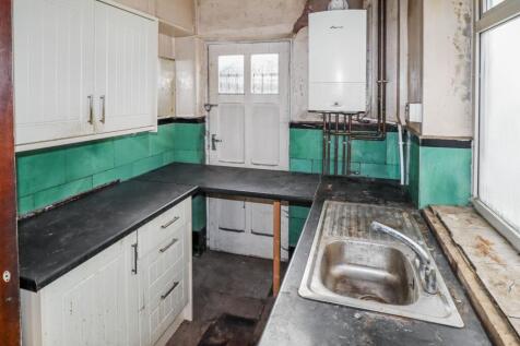 87 Lilycroft Road, Bradford, BD9 5AH