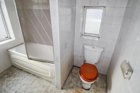 87 Lilycroft Road, Bradford, BD9 5AH