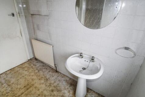 87 Lilycroft Road, Bradford, BD9 5AH