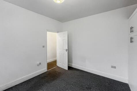 46 46a Clarendon Road, Wimbledon SW19 2DU