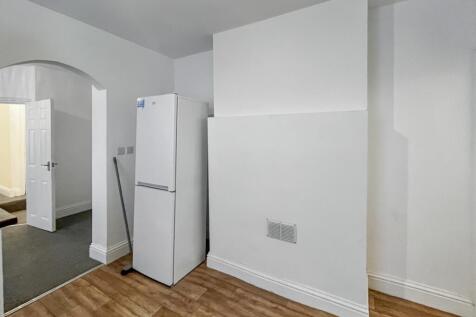 46 46a Clarendon Road, Wimbledon SW19 2DU