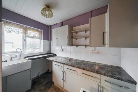 10 Hudson Rd, Hayes, Middlesex, UB3 5EL