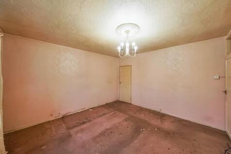 10 Hudson Rd, Hayes, Middlesex, UB3 5EL