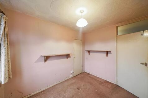 10 Hudson Rd, Hayes, Middlesex, UB3 5EL