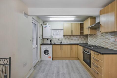 18 Morton Road, Stratford, London E15 4AN