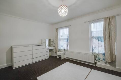 18 Morton Road, Stratford, London E15 4AN