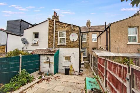 18 Morton Road, Stratford, London E15 4AN
