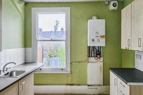 125B Harley Road, Harlesden, London NW10 8AY