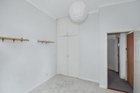 Flat B, 79 Hereford Road, Notting Hill, London W2 5BB