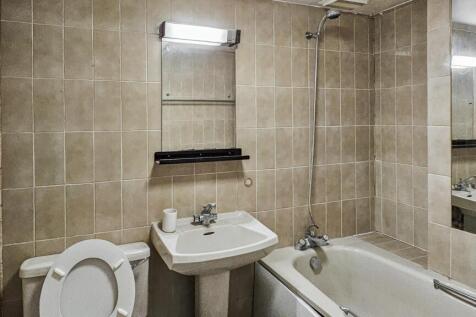 Flat 6 Edinburgh House, 56-57 Courtfield Gardens, London SW5 0NF