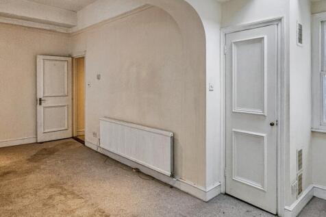 Flat 6 Edinburgh House, 56-57 Courtfield Gardens, London SW5 0NF