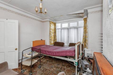 30 Oakley Road, Luton LU4 9PU