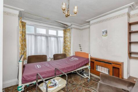 30 Oakley Road, Luton LU4 9PU