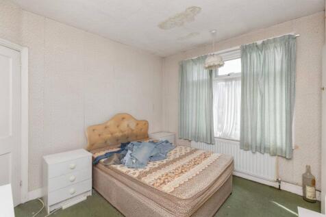 30 Oakley Road, Luton LU4 9PU