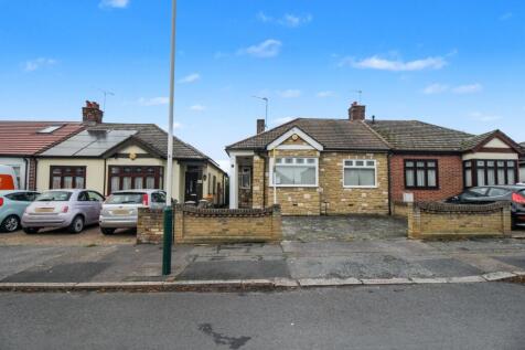 24 Gordon Avenue, Hornchurch, Essex, RM12 5EA