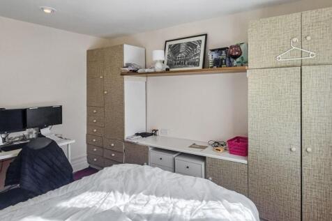 64 Alicia Gardens, Kenton, Harrow, Middlesex HA3 8JE