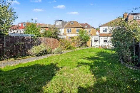 64 Alicia Gardens, Kenton, Harrow, Middlesex HA3 8JE