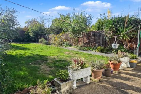 64 Alicia Gardens, Kenton, Harrow, Middlesex HA3 8JE