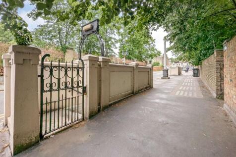 Former Public Conveniences, Robson Road, West Norwood, London SE27 9LA