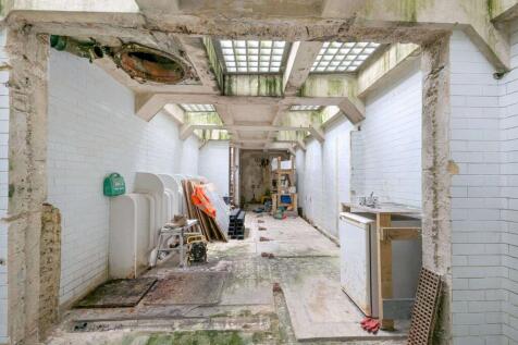 Former Public Conveniences, Robson Road, West Norwood, London SE27 9LA