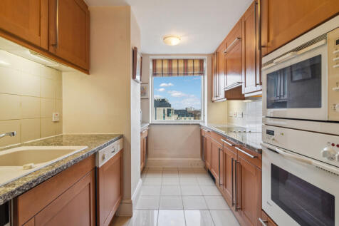 Flat 22, Peninsula Heights, 93 Albert Embankment, Vauxhall, London, SE1 7TY